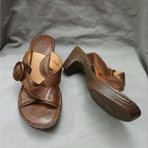 Born Women's Brown Leather Sandals